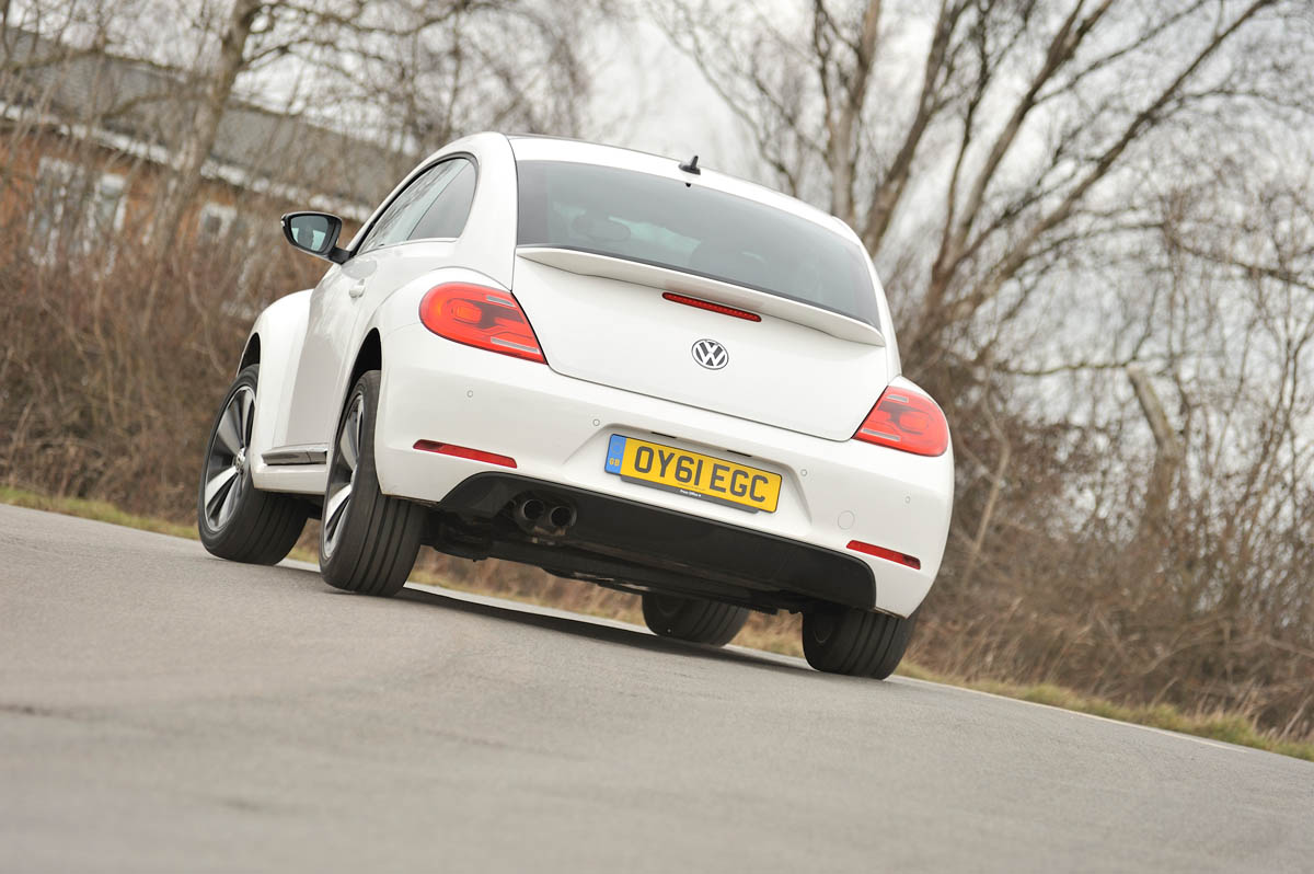 Volkswagen Beetle 1.4 TSI Sport rear cornering