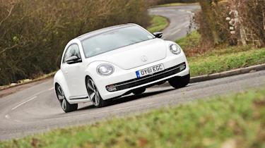 Volkswagen Beetle 1.4 TSI Sport front cornering