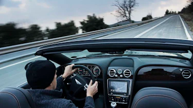Bentley Continental GTC V8 interior