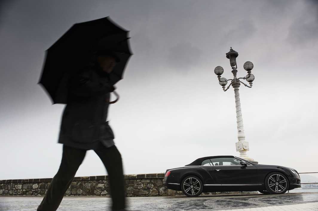 Bentley Continental GTC V8