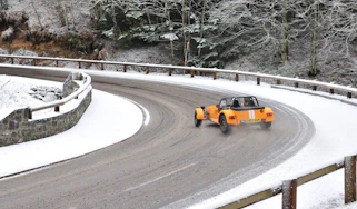 Caterham Supersport snow road trip