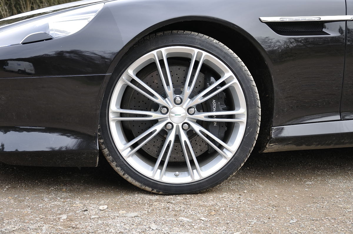 Aston Martin Virage Volante alloy wheel