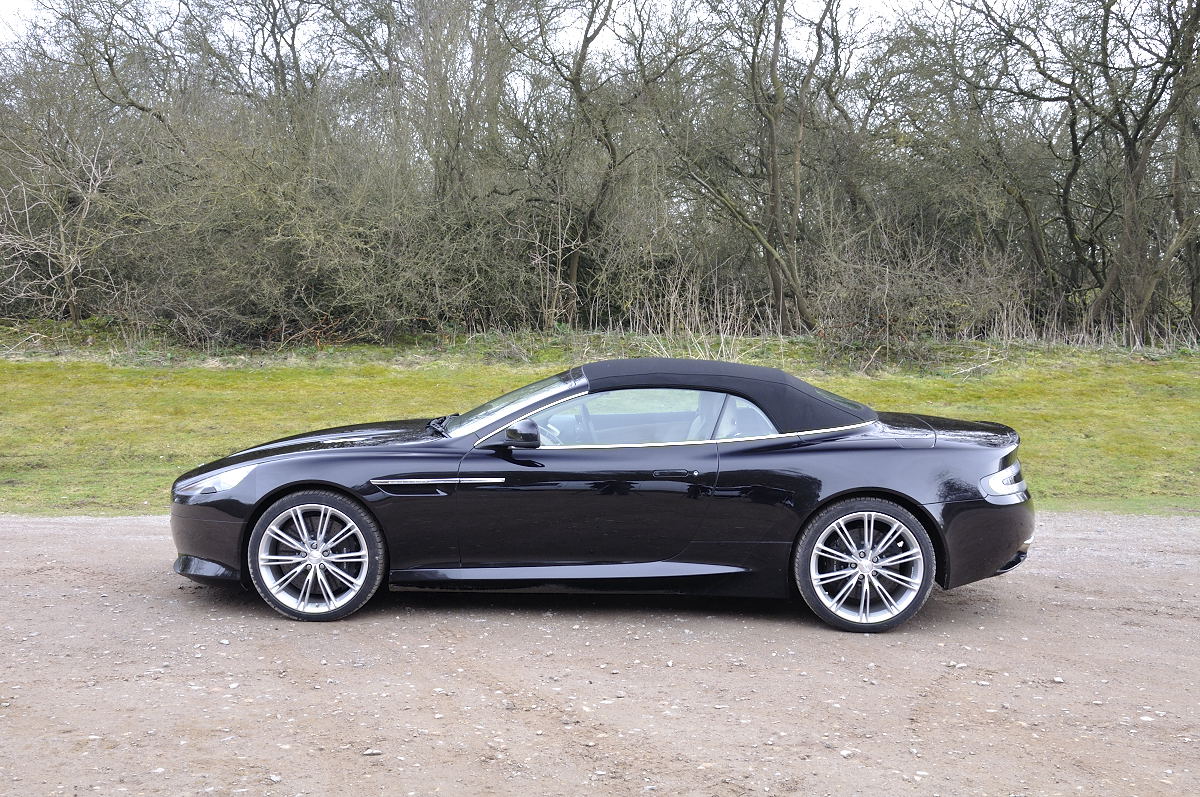 Aston Martin Virage Volante roof up side profile