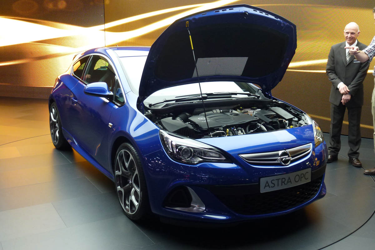 Geneva 2012: Vauxhall Astra VXR