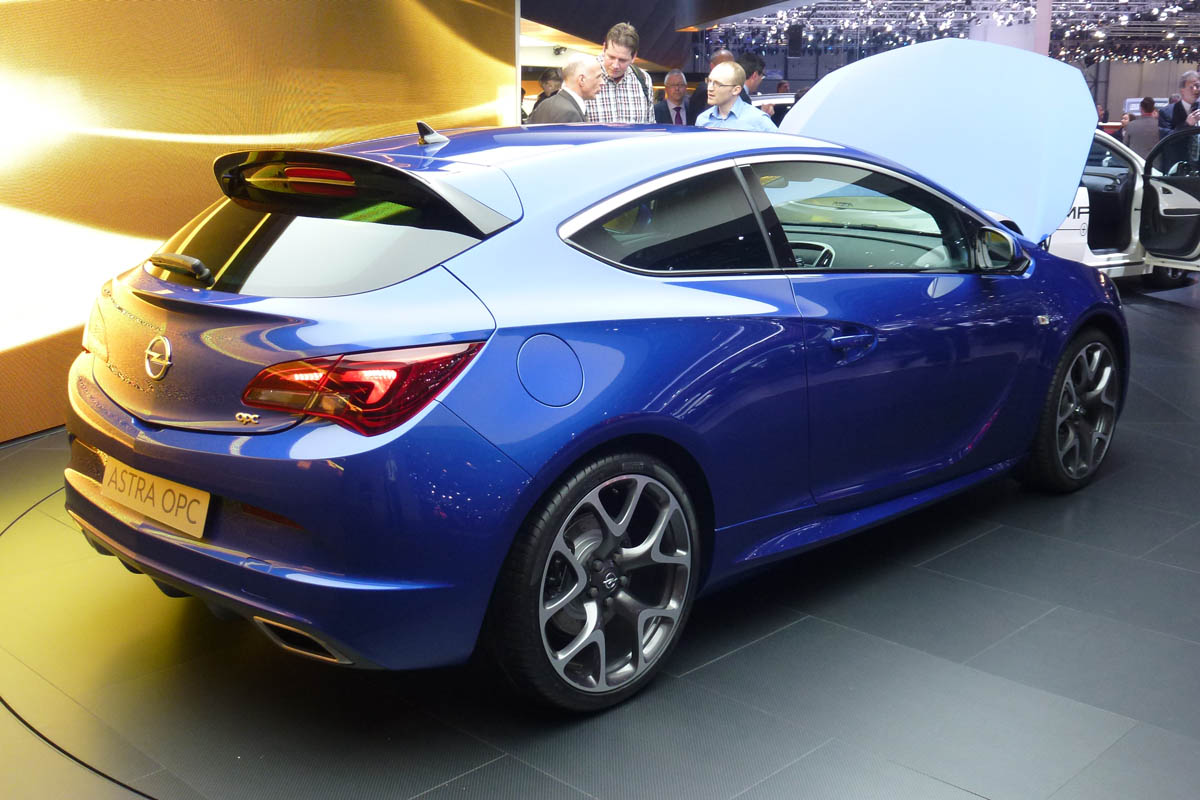 Geneva 2012: Vauxhall Astra VXR