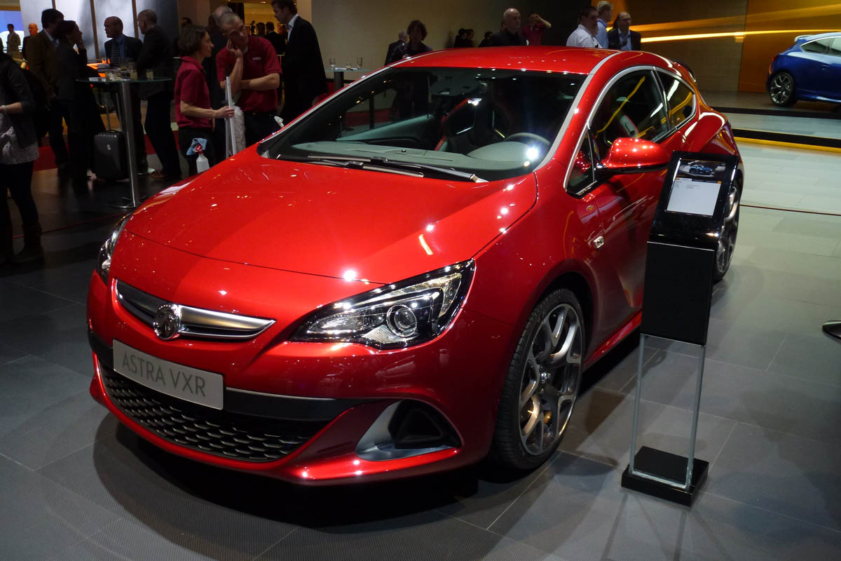Geneva 2012: Vauxhall Astra VXR