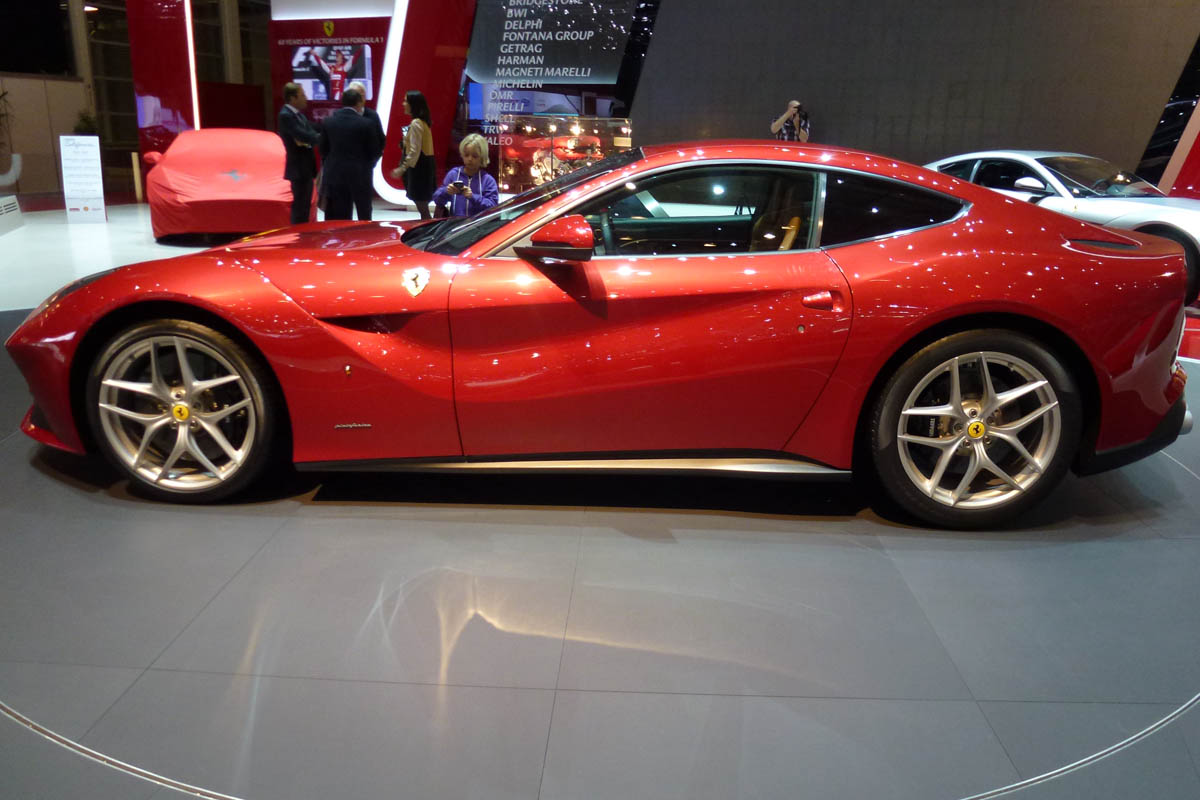 Ferrari F12 Berlinetta side profile