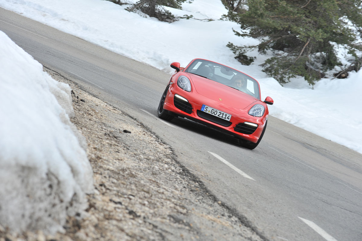 Porsche Boxster S cornering