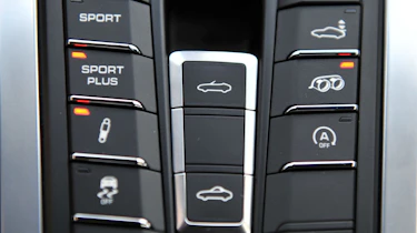 Porsche Boxster S Sport buttons