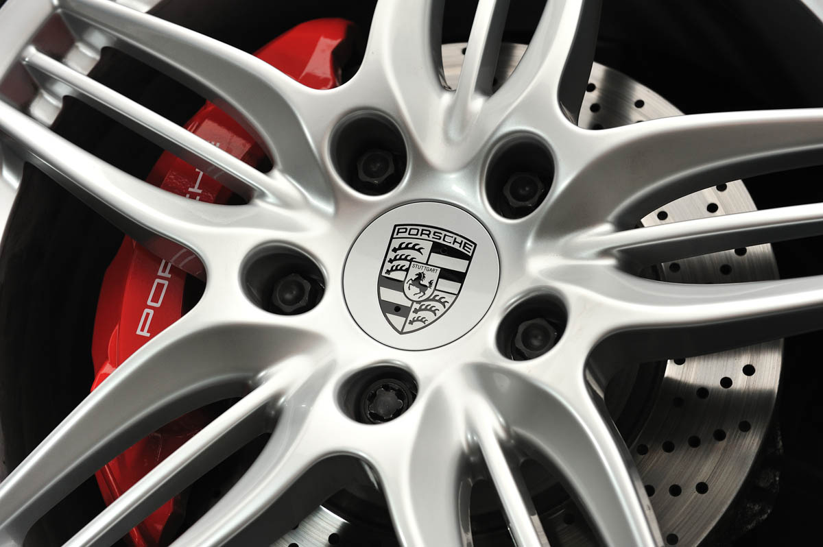 991 Porsche 911 Carrera S alloy wheel
