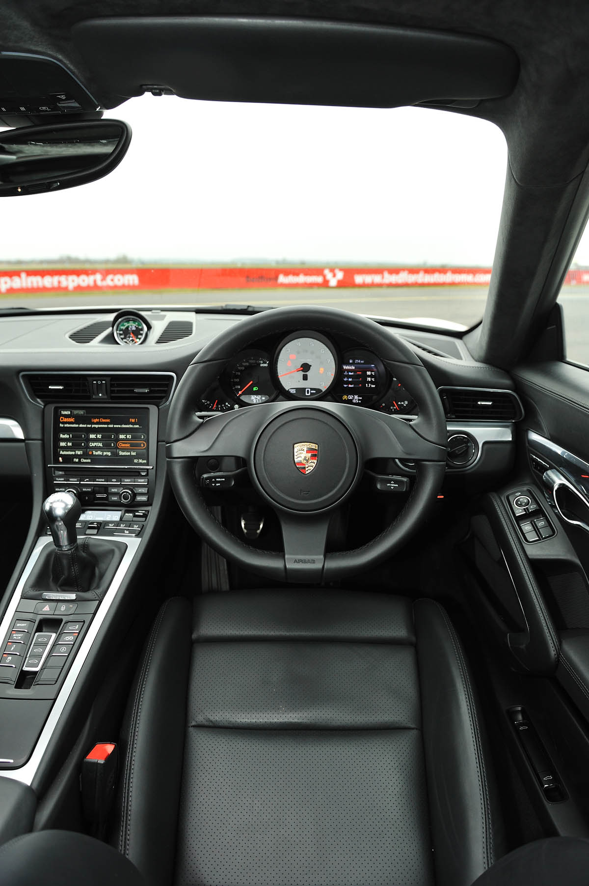 991 Porsche 911 Carrera S interior
