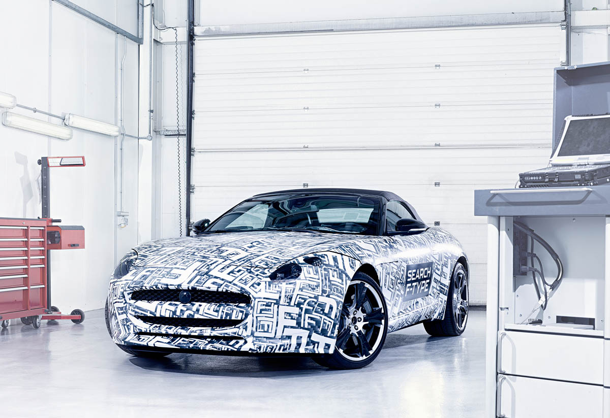 New York show: Jaguar F-type confirmed