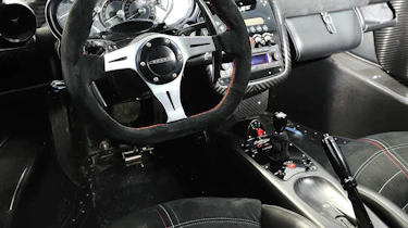 Video: Pagani Zonda 760RS interior