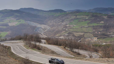 Video: Pagani Zonda 760RS driven