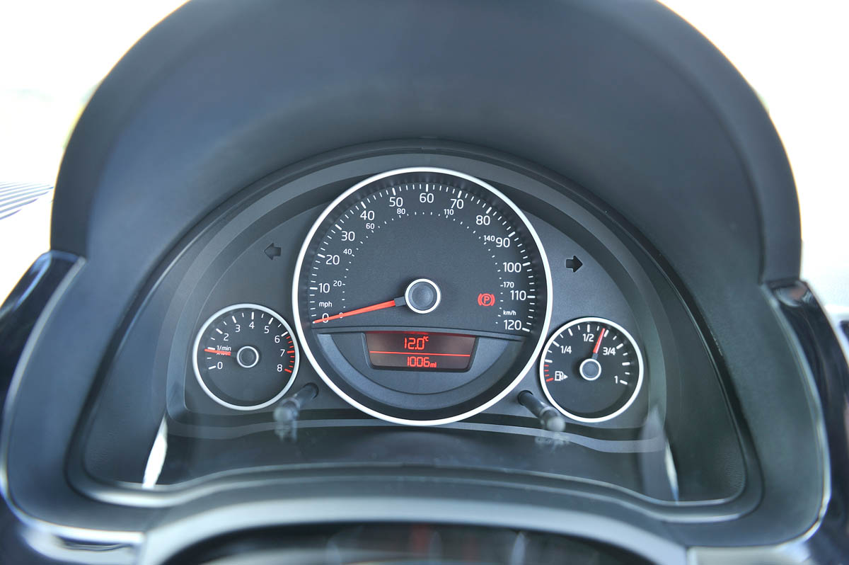 Driven: Volkswagen Up Black rev counter speedo