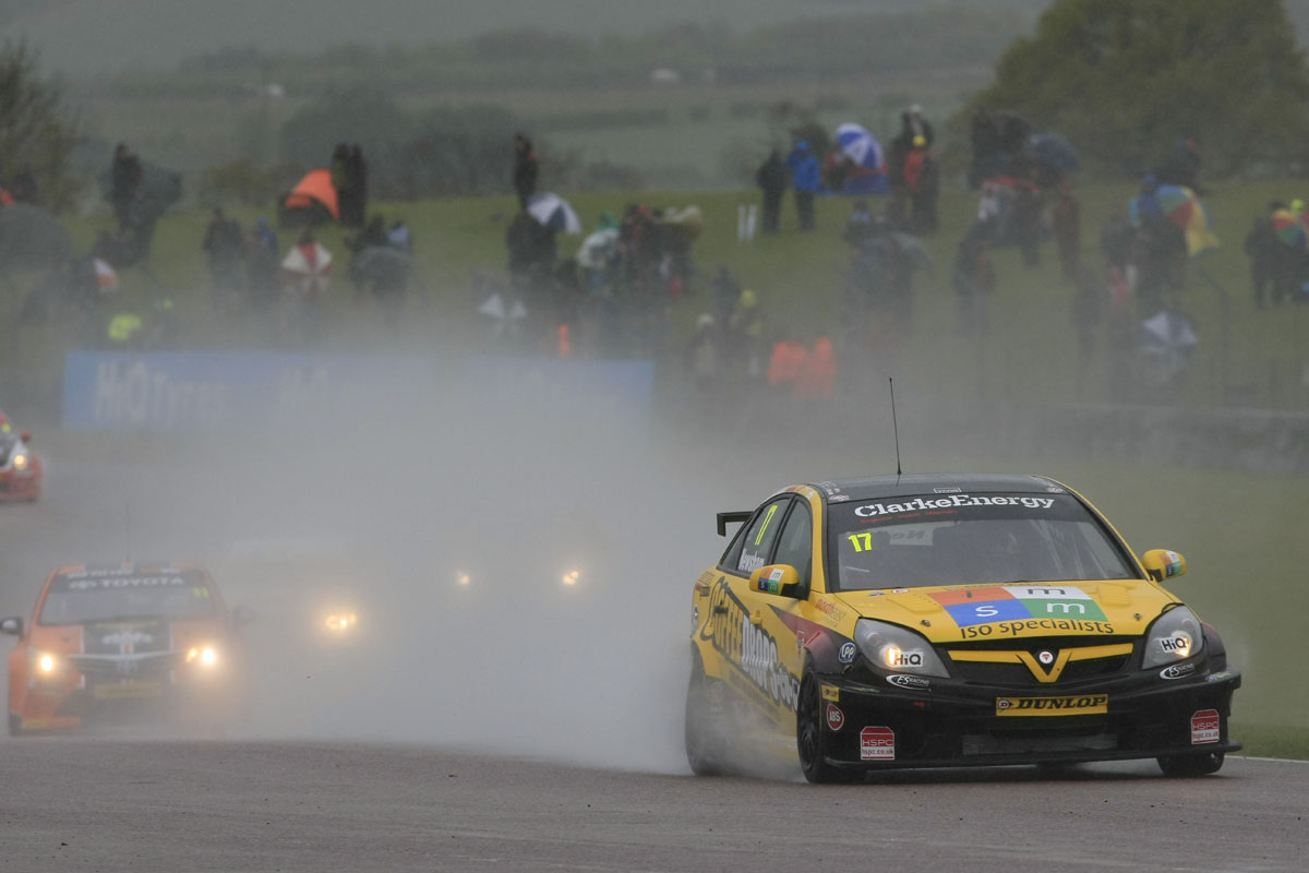 British Touring Car Championship Round 3: Thruxton