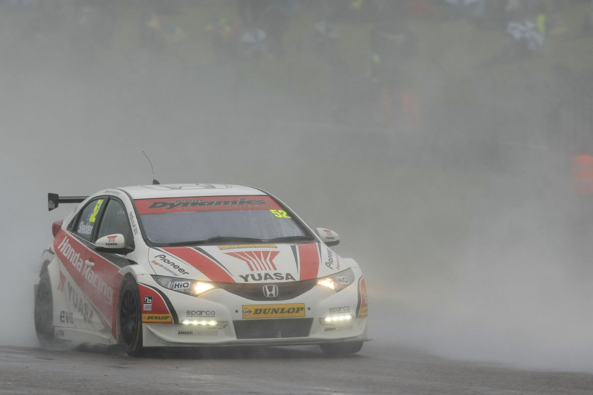 British Touring Car Championship Round 3: Thruxton