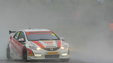 British Touring Car Championship Round 3: Thruxton