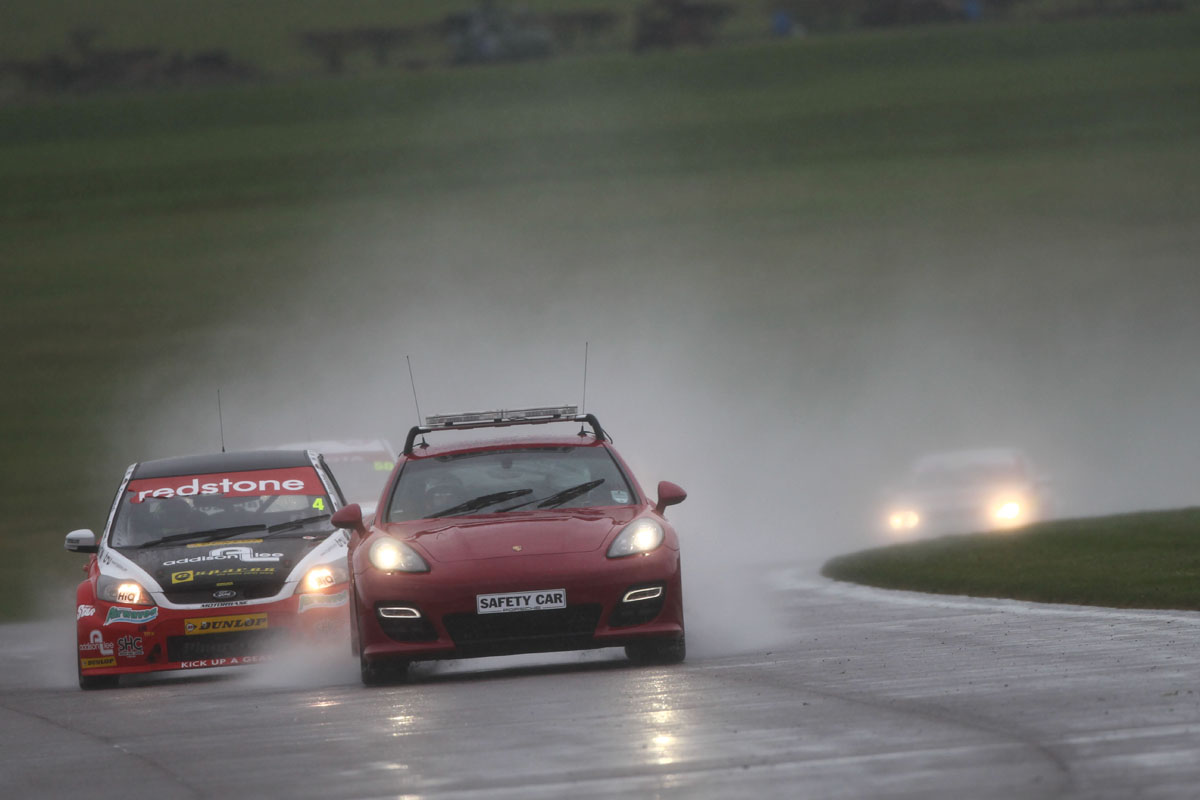 British Touring Car Championship Round 3: Thruxton