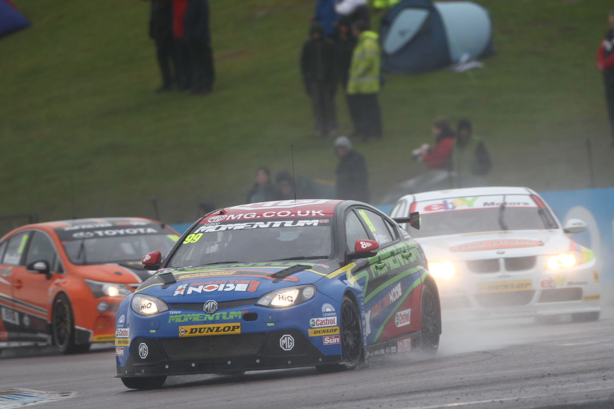 British Touring Car Championship Round 3: Thruxton