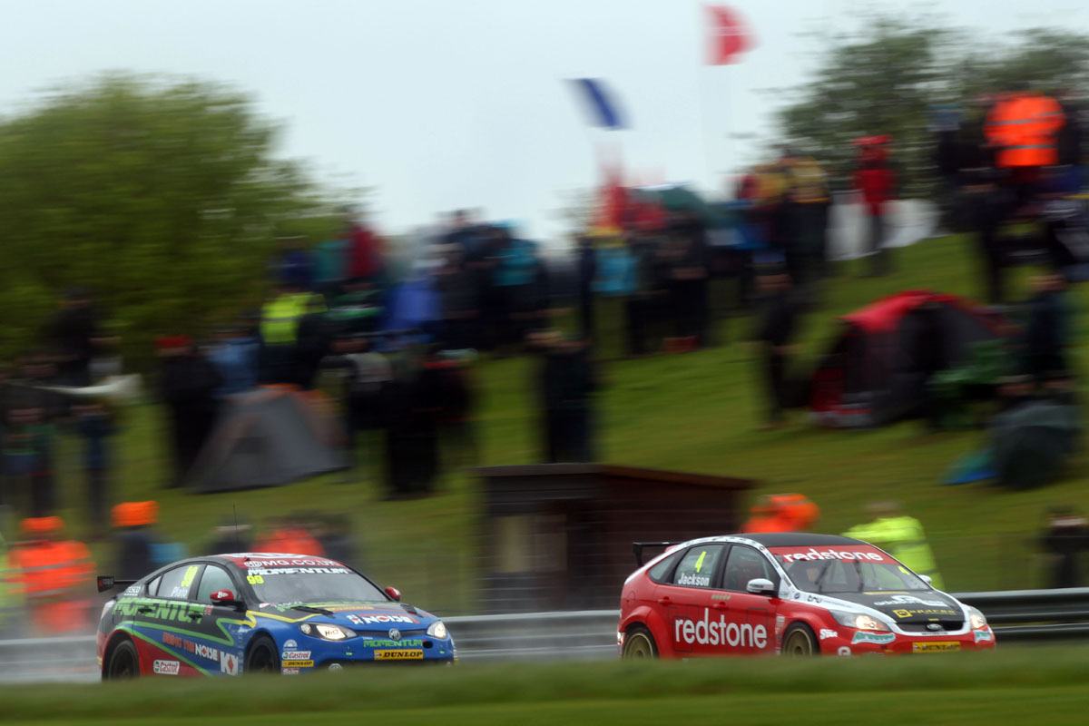 British Touring Car Championship Round 3: Thruxton