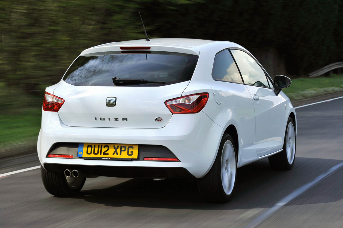 SEAT Ibiza FR 1.4 TSI DSG rear