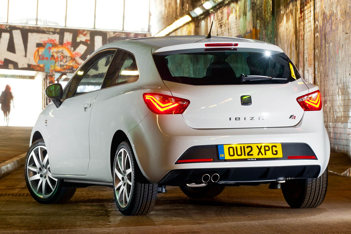 SEAT Ibiza FR 1.4 TSI DSG rear