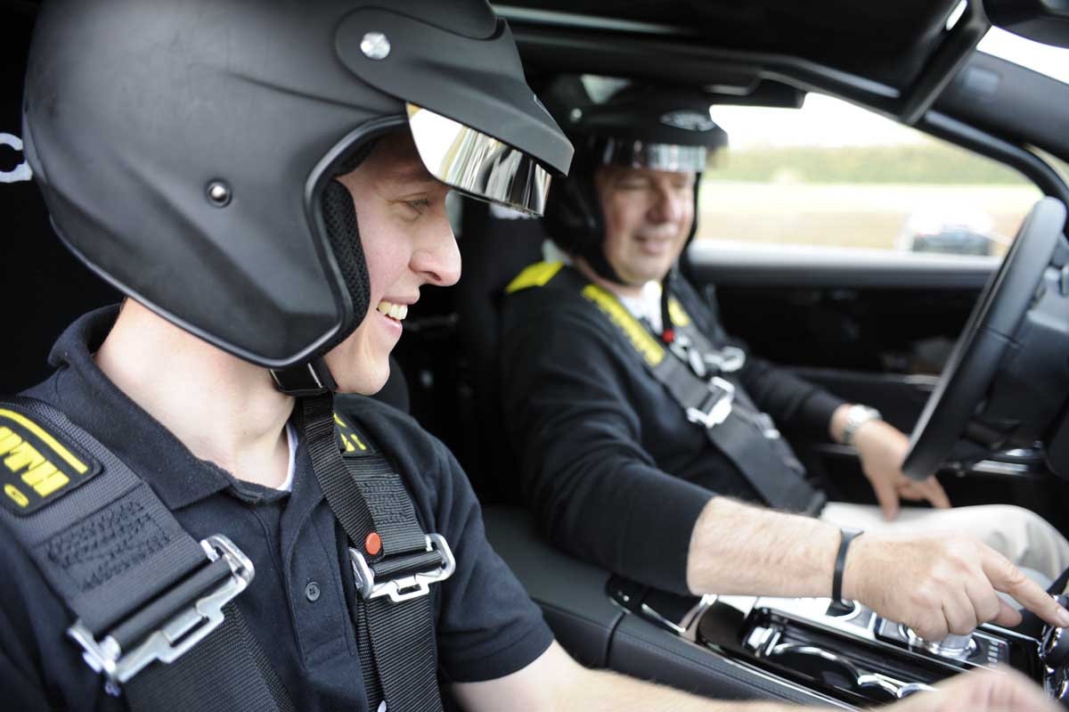 Jaguar to offer 'Ring Taxi'