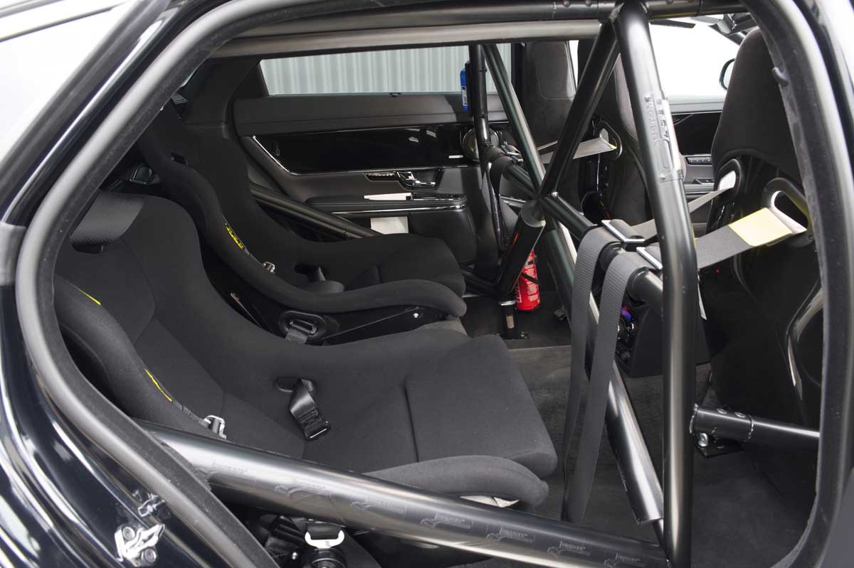 Jaguar to offer 'Ring Taxi'