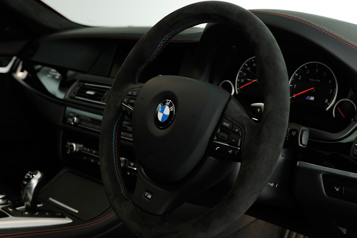New BMW M5 M Performance Edition steering wheel and dashboard