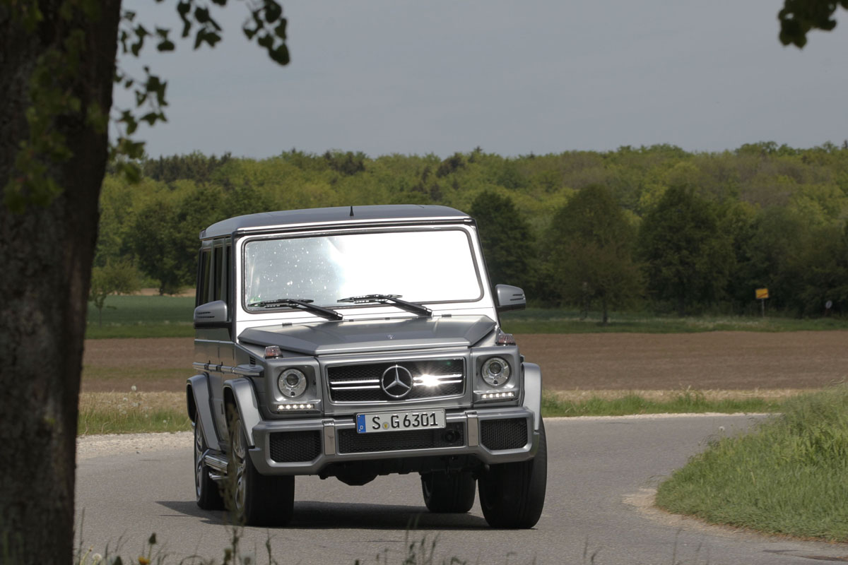 Mercedes-Benz G63 AMG cornering