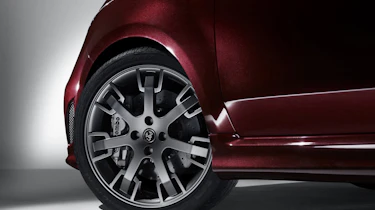 Abarth 695 Maserati edition UK prices