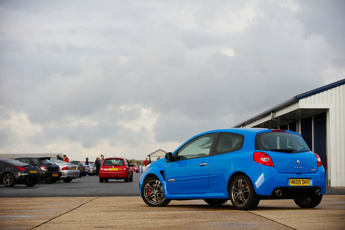Renaultsport Clio 200 Cup racing blue trackday