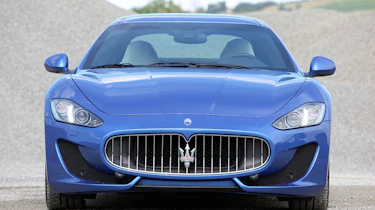 2012 Maserati GranTurismo Sport front grille