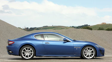 2012 Maserati GranTurismo Sport side profile