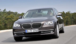 BMW 7-series facelifted