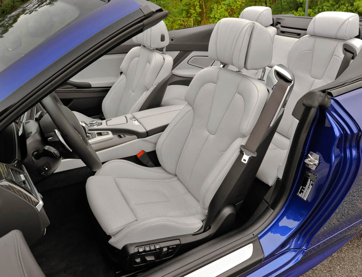 2012 BMW M6 Convertible four seats