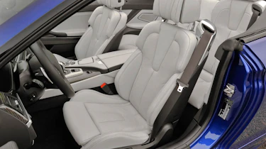 2012 BMW M6 Convertible four seats