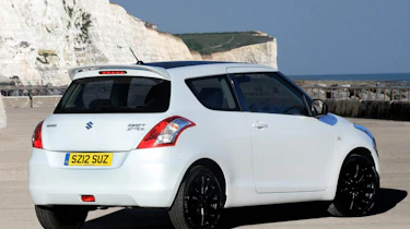 2012 Suzuki Swift Attitude rear view