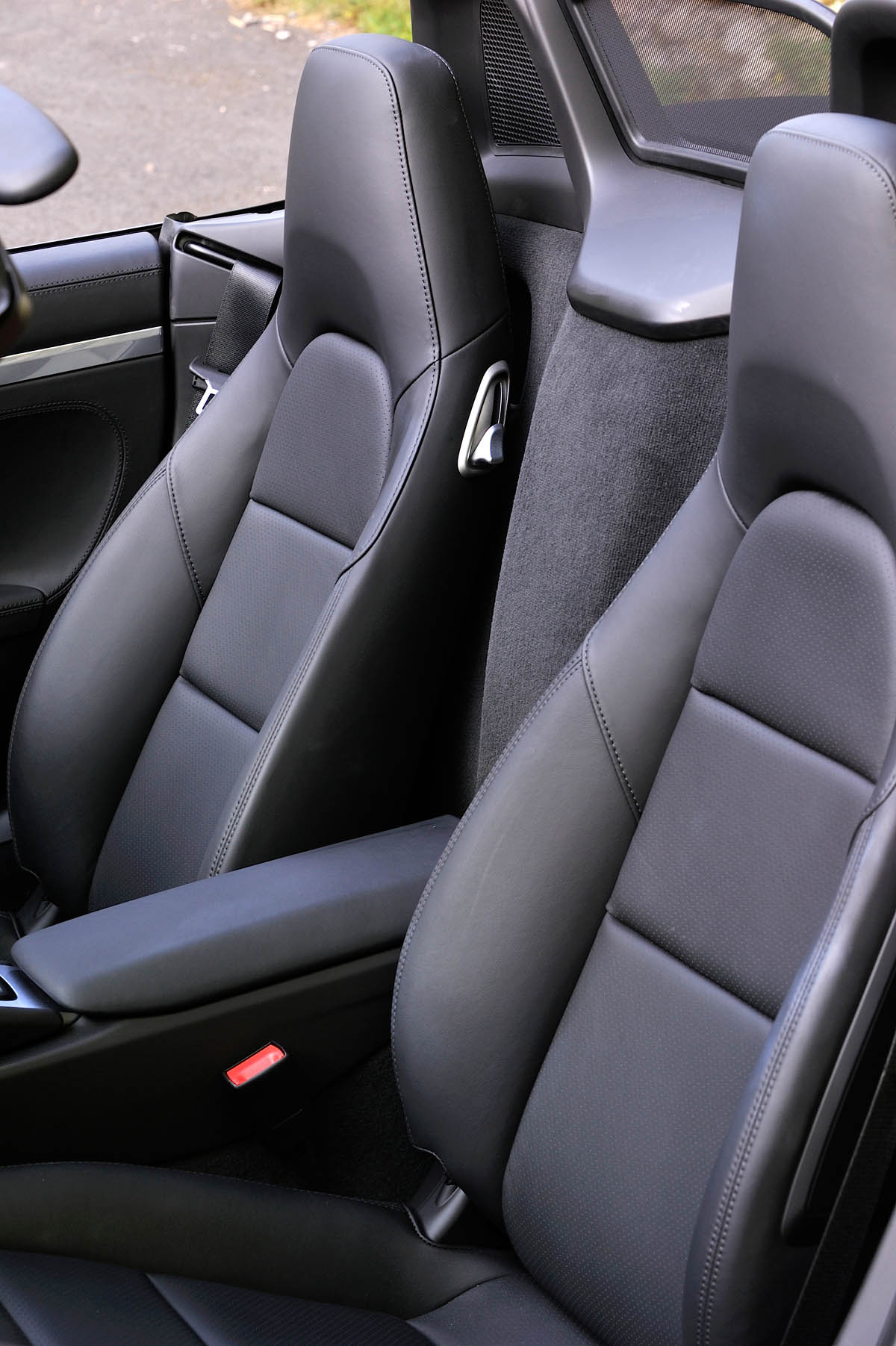 2012 Porsche Boxster 2.7 leather sports seat