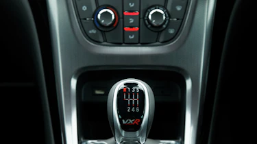 2012 Vauxhall Astra VXR dashboard gearstick console
