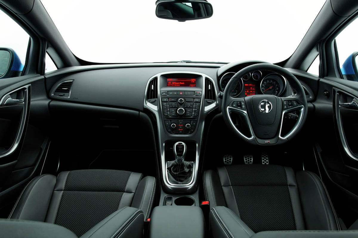 2012 Vauxhall Astra VXR interior dashboard