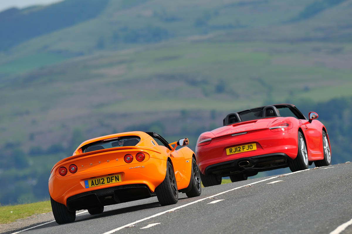 Porsche Boxster vs Lotus Elise S evo