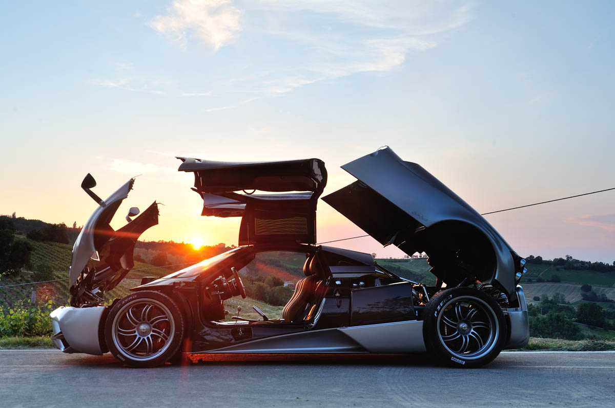 New Pagani Huayra doors bonnet up open evo
