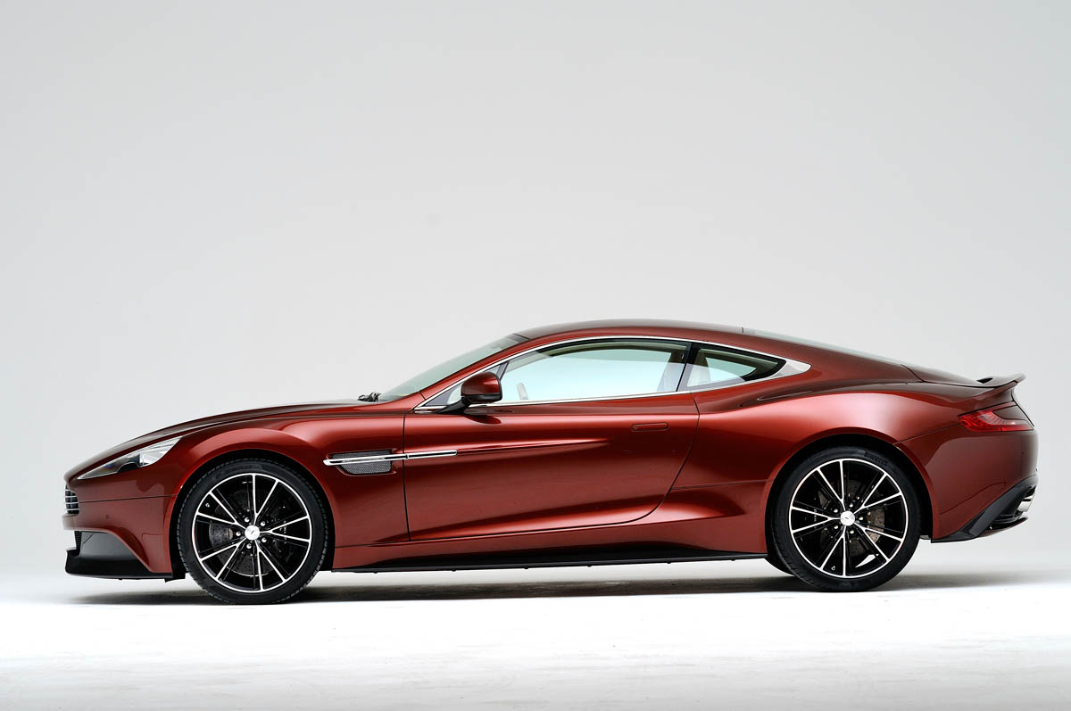 2012 Aston Martin Vanquish side profile