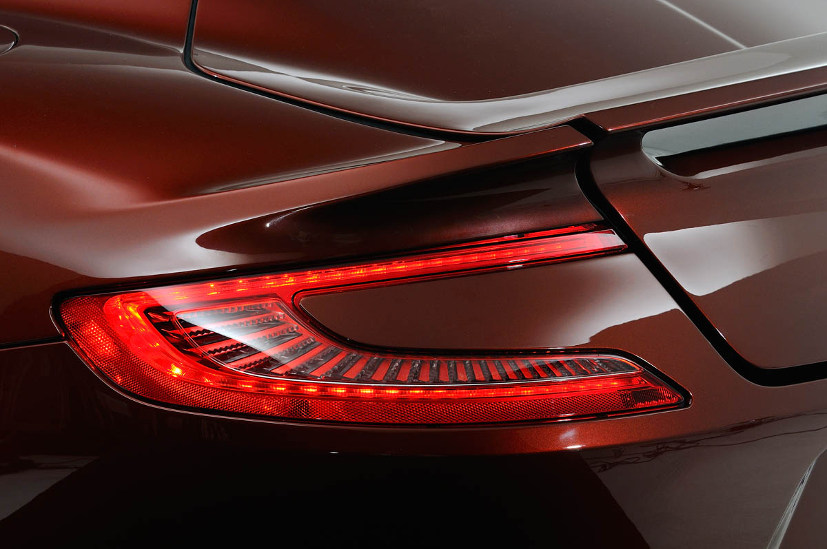 2012 Aston Martin Vanquish rear light cluster