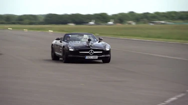 Video: Mercedes-Benz SLS record attempt