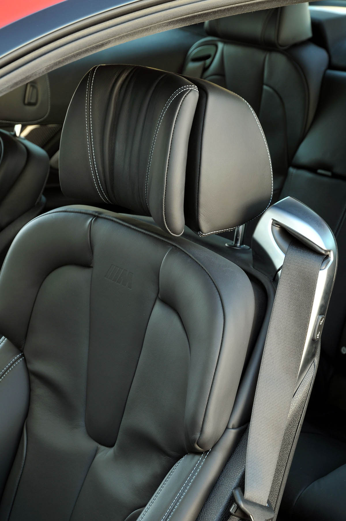 2012 BMW M6 Coupe seat