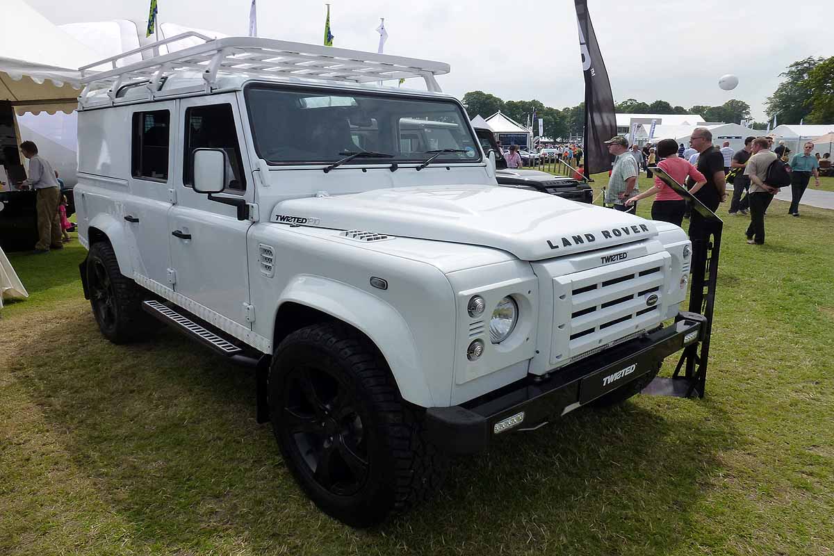'Twisted' Land Rover Defender
