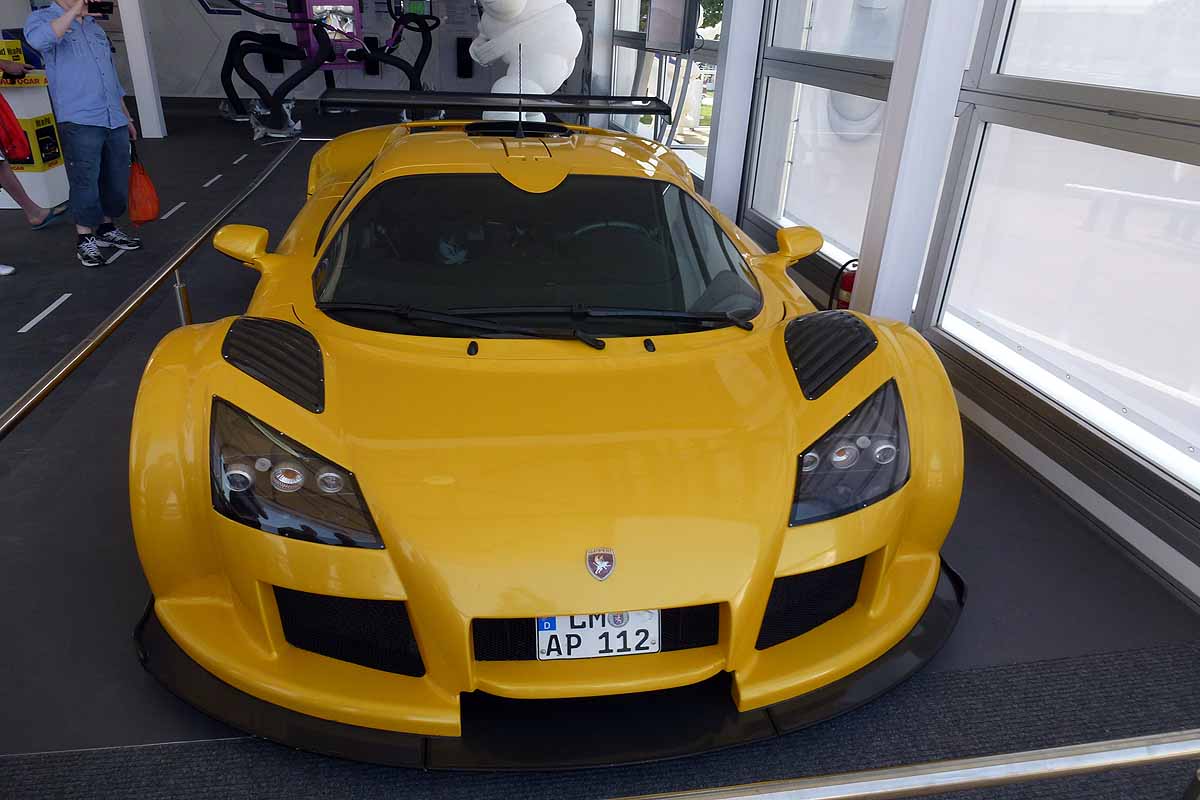 Gumpert Apollo